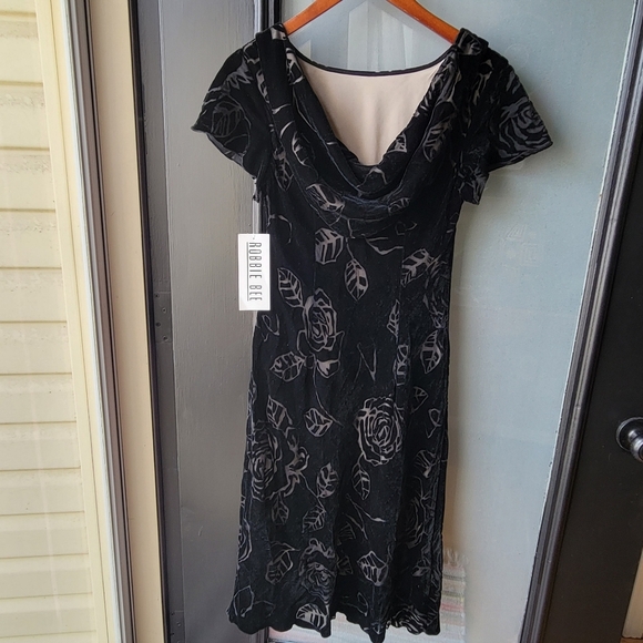 Vintage 80s Robbie Bee Sheath Dress 6 Womens Black Velvet Floral Draped Back - Picture 1 of 8